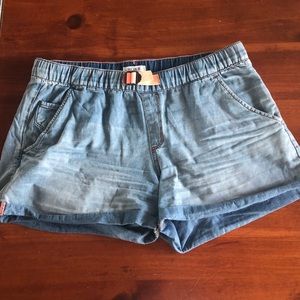 Roxy shorts